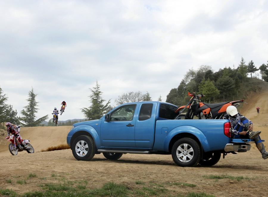  Nissan Navara King Cab 2005 года  (фото 7 из 7)